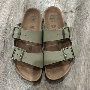 *SOLD* Vegan Arizona Birkenstock